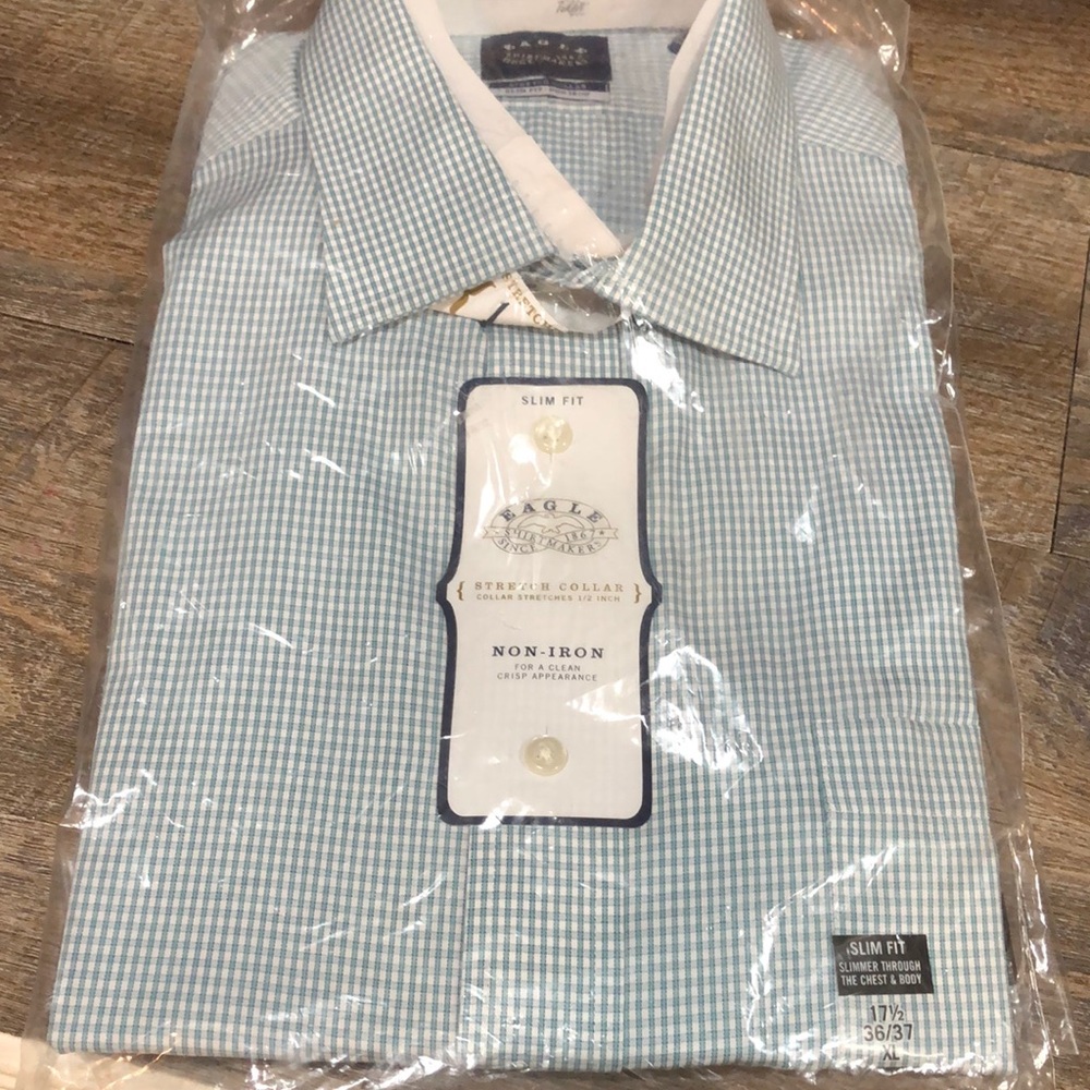 NWT Eagle Shirtmakers Non-Iron Regular Fit Dress Shirt in Size 17 1/2 36-37